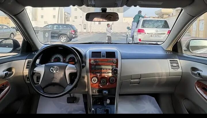 سيارة مستعملة للبيع كورولا موديل 2012 استمارة سنه