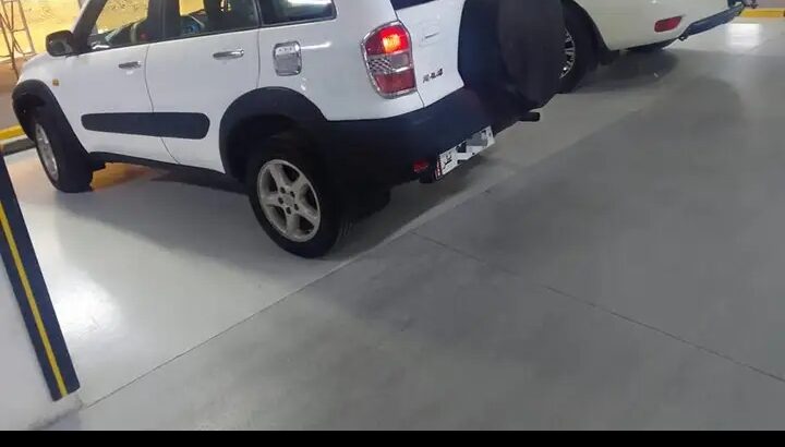 سيارة مستعملة للبيع Rav4للبيع العاجل2001 بأستماره