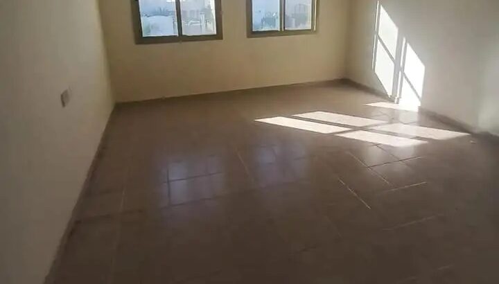 فيلا للإيجار في عين خالد للموظفين والموظفات الدور