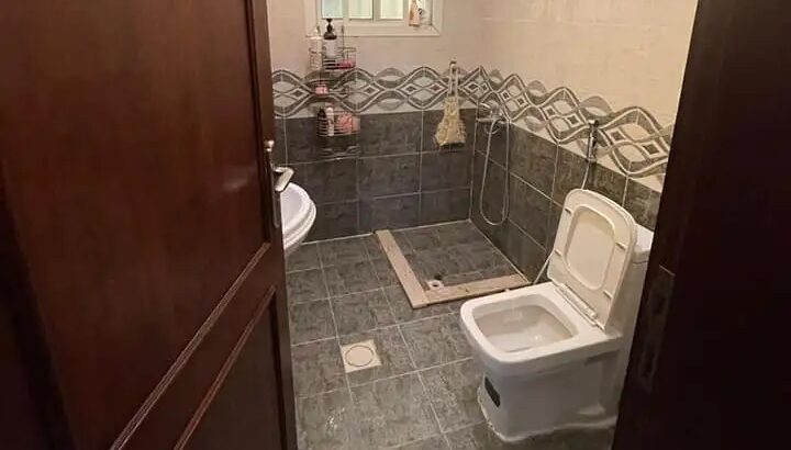 شقه للايجار نظاميةبالغانم الجديد قرب العزيزية شامل