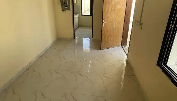 استوديو إيجار للعائلات دور ارضي او علوي واسعارجيده