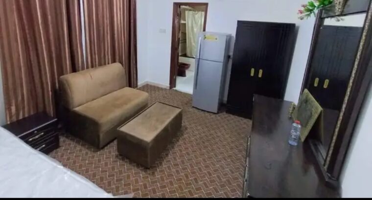 بالامارات متوفر غرفه عاديه وغرفه ماستر وبارتيشنات