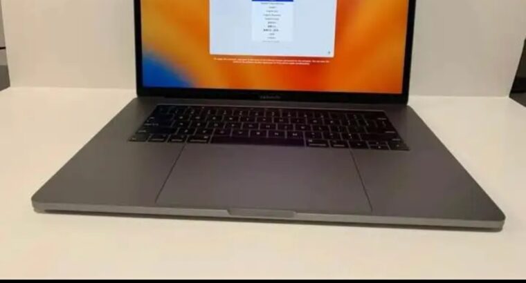 MacBook 2019 i9 ممتاز جدا بحالة جيدة تشبه الجديد..
