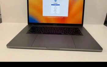 MacBook 2019 i9 ممتاز جدا بحالة جيدة تشبه الجديد..