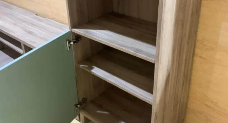 اثاث بحاله ممتازه جدا موجودين بعجمان ويوجد توصيل .