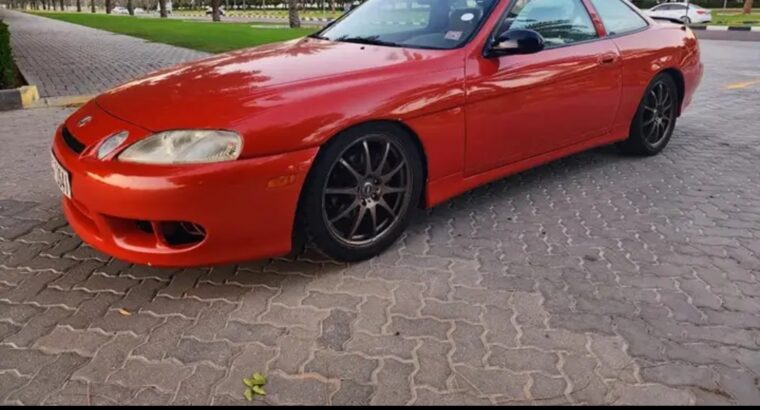 سيارة مستعملة للبيع لكزس SC300 1999 سيارة نادرة