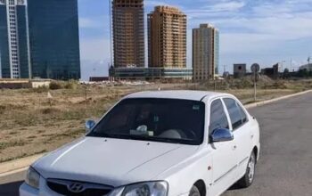 سيارات موجوده بالجزائر سيارة هيونداى اكسنت 2014 ..