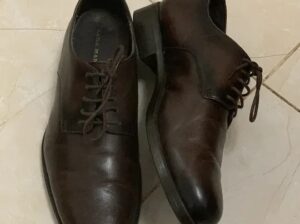 حذاء الرجال الكلاسيكي من زارا مميز متاح بالجزائر