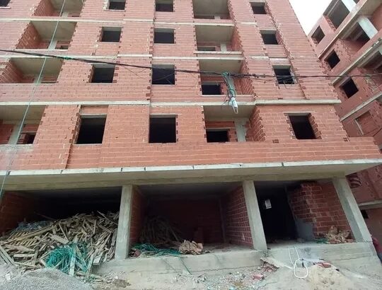 شقةللبيع برج بحرى فاخرة بمساحة117متر الطابق الثالث