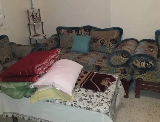 شقة بثلاث غرف نوم وطابق أرضي تمثل خيارًا مثاليًا .