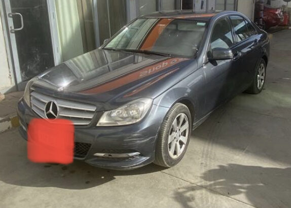 C180 موديل 2013 دهان الفابريكه بالكامل