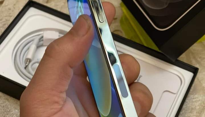 موبايلات مستعملة للبيع موبايل iPhone 12 bro 256