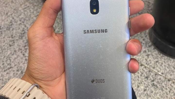 موبايلات مستعملة للبيع سامسونجj7 pro مغير شاشه على
