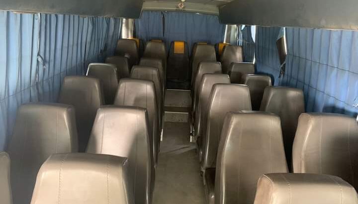 أتوبيس مستعمل للبيع للبيع شفروليه ام سي في 33 راكب