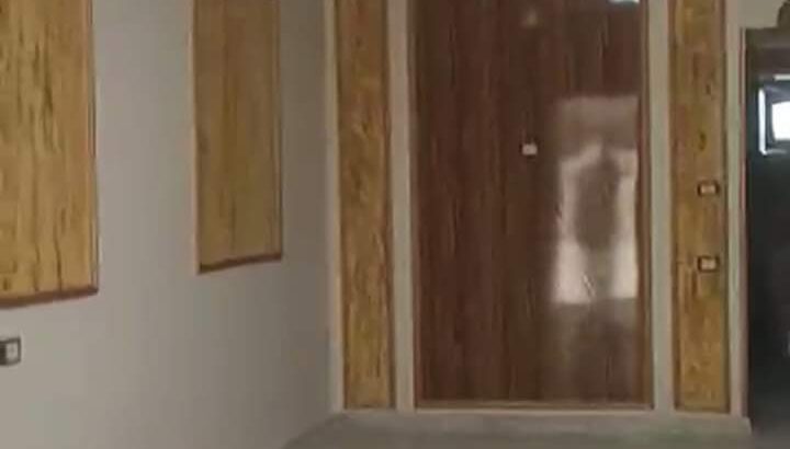 فيلا للبيع بمرسي مطروح شارع الامام مالك مساحة 300م