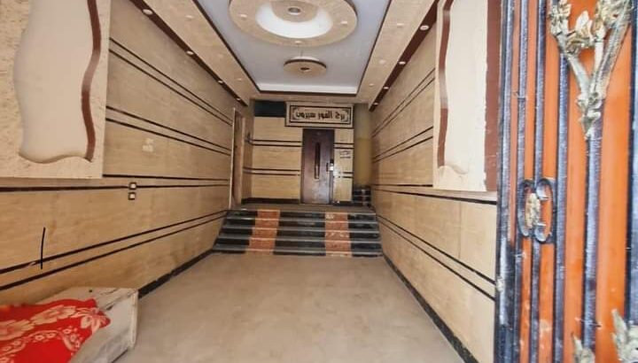 عقارات مصايف شقة لقطة للبيع تاني نمره من البحر