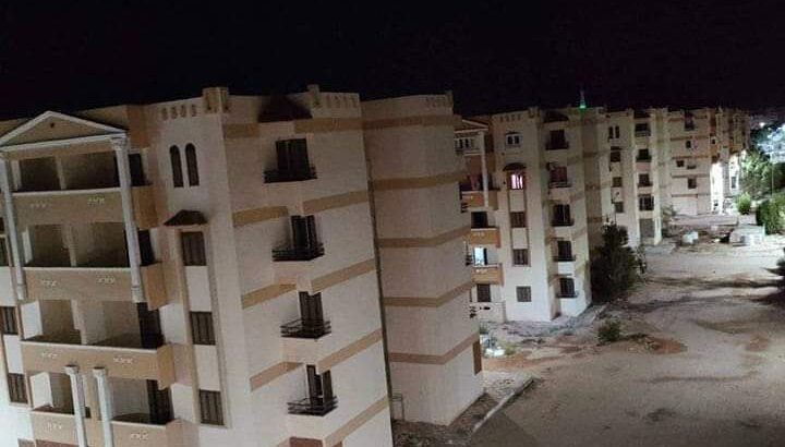 شقه للبيع مبارك 14 البيضاء دور رابع نص تشطيب 2غرف
