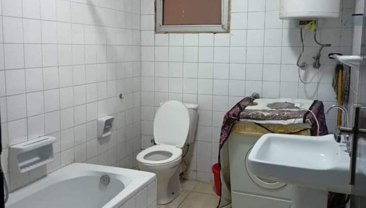 شقة للايجار اليومى صف اول بحر بأرقى مواقع المندره