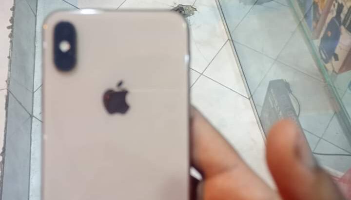 موبايلات مستعلة للبيع Xs 256جيجا 78بطاريةعملى جدا
