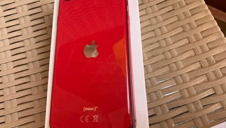 موبايل مستعمل للبيع آيفونSe 2020 بامكانيات ممتازة