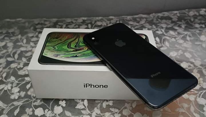 موبايلات مستعملة للبيع iPhone x s max الجهاز ممتاز