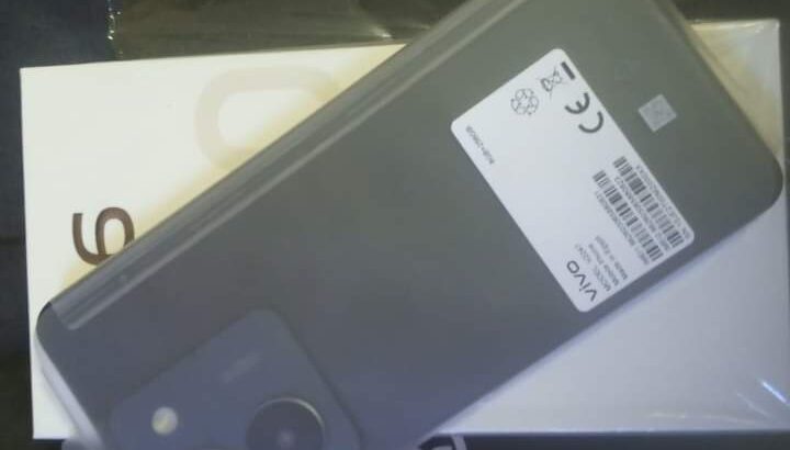 موبايلات للبيع مستعمله Vivo y36 8Ram ممتاز