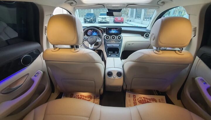 Mercedes GLC 300e 250$  سيارات للايجار