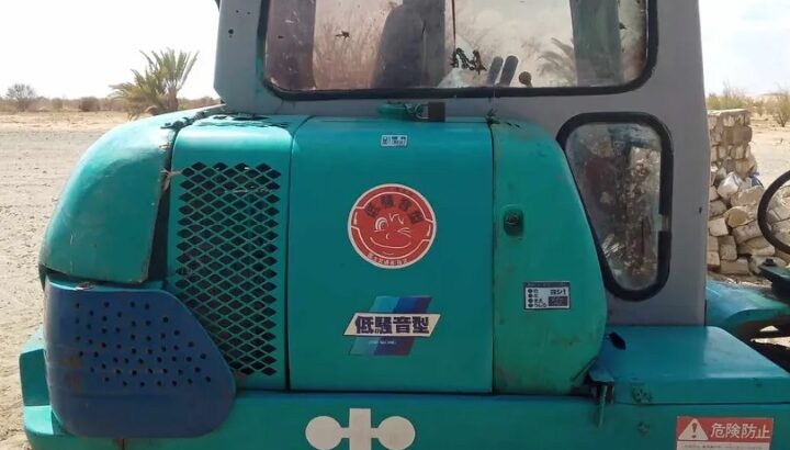 حفار كماتسو 45 داش7 يعمل بكفاءة عاليه ولا يوجد عطل