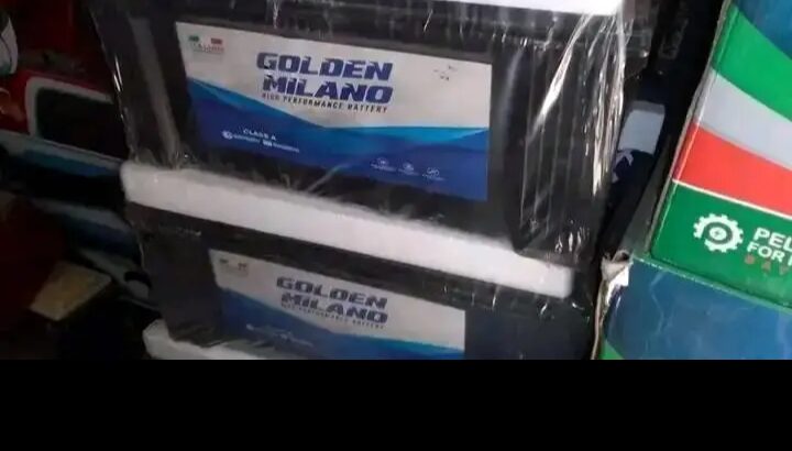 بطاريات للبيع النقل السياحى و النقل الثقيل بالمنيب