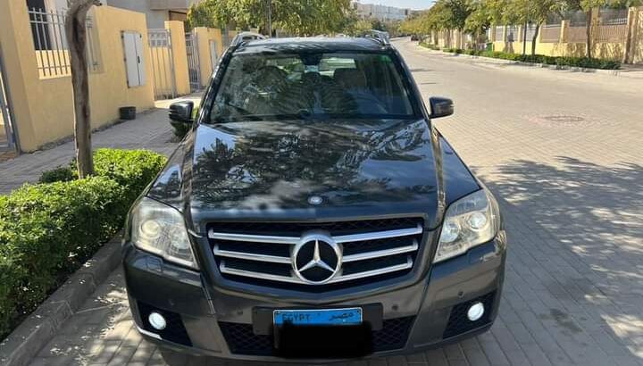 عربية مستعملة للبيع مرسيدس GLK350 موديل ٢٠١٠ فابري