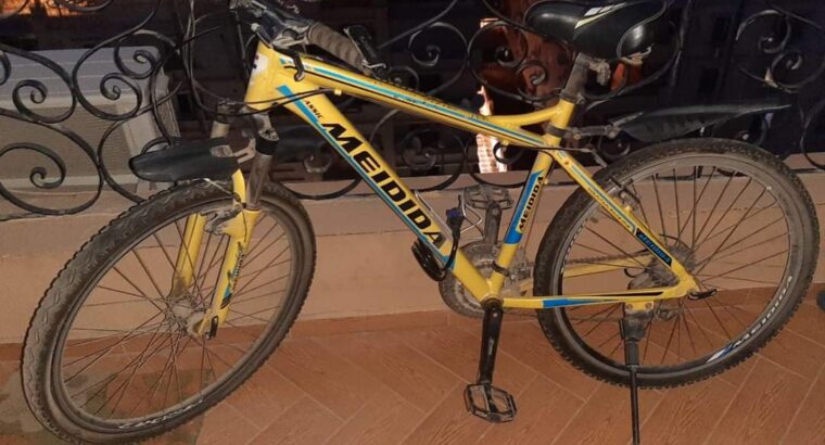 عجلة مستعملة للبيع استعمال طالب في كلية الشرطة