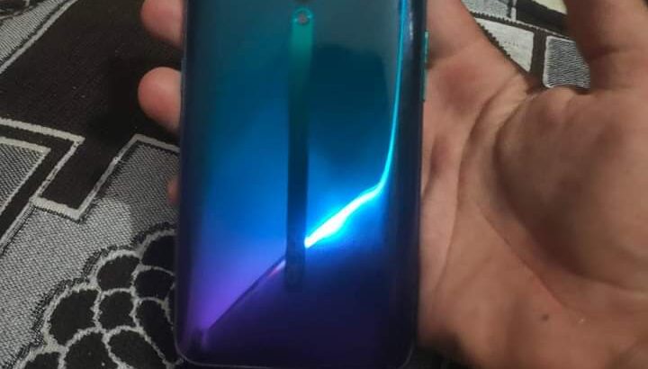 OPPOReno2F جهاز مساحته 128 ورام 8