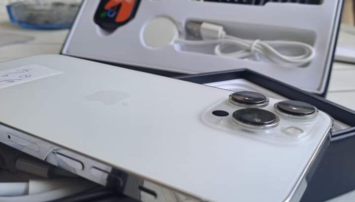 iphone 13 pro max 256 GB البطارية 100%
