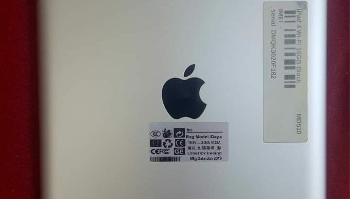 ipad 4 للبيع الايباد بحاله ممتازة وبطاريته كويسه