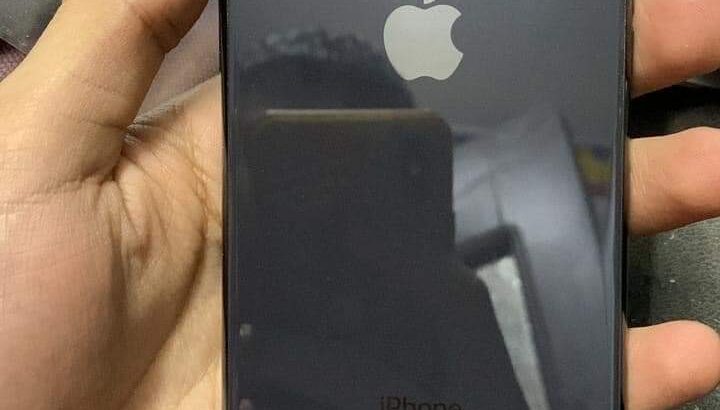 ايفونxs مساحه64 مغير باغه نضيفه شغال بصمه