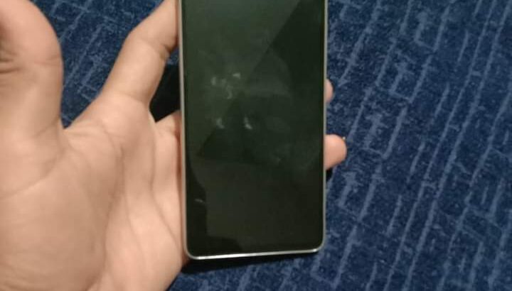 هاتف سامسونج A53 5g 128g الجهاز كسر زيرو