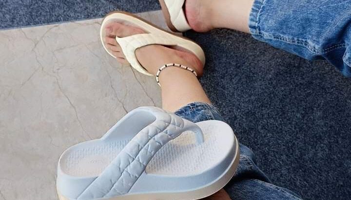 سلبيرات الصيف سليبر صباع كابوتينه بشكل جديد