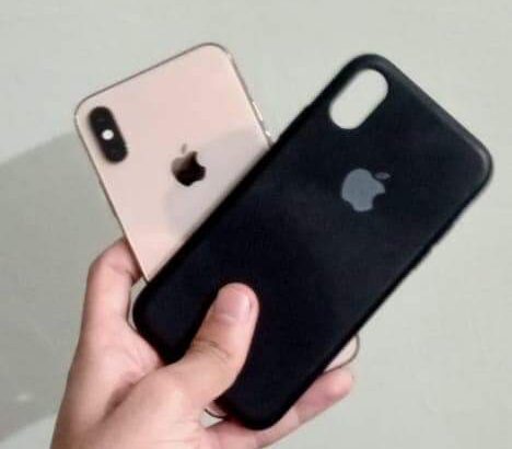 ايفون Xs للبيع الجهاز 64 جيجا بطاريه 78