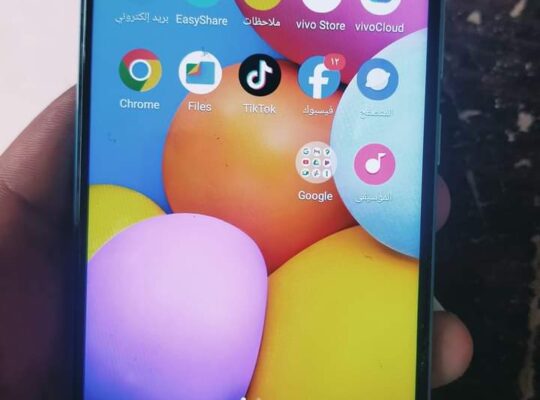 موبايل Vivo y1s مساحه 32 ومعاه كرتونته