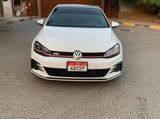 سياره جولف GTI موديل 2018 خليجي للبيع