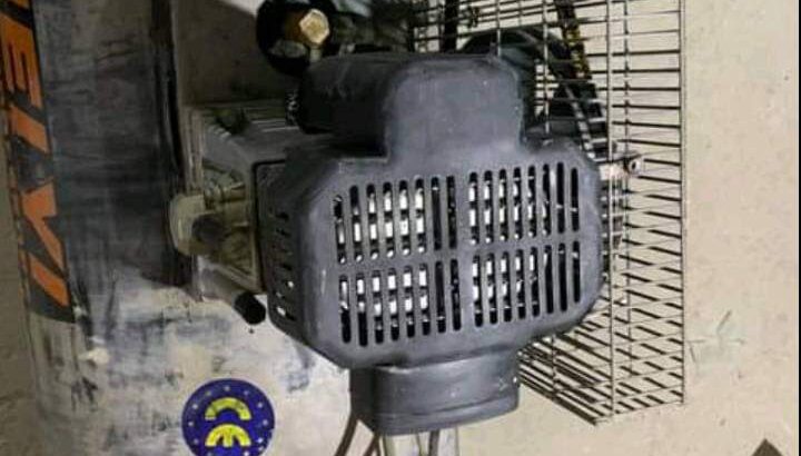 كومبريسور للبيع مزالو جديد