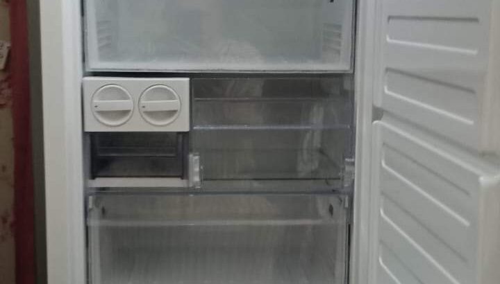 ديب فريزر بيكو للبيع 8 درج بالضمان نوفروست