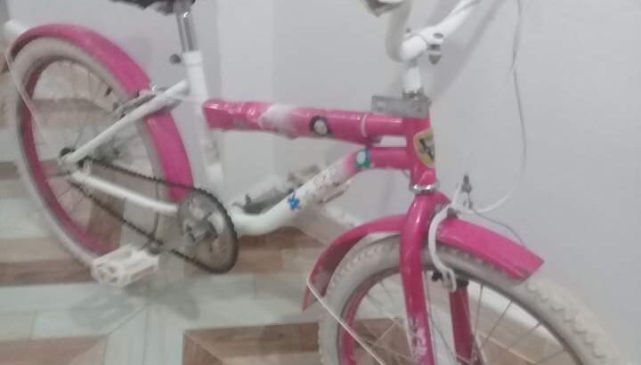 بسكيلات بنات مزالت جديدة تركب من 8 إلى 12