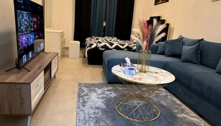 استديو للايجار الشهري في عجمان