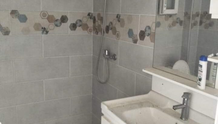 شقة f3 فيني جاهزة لي سكن لي البيع