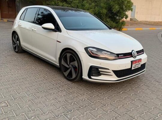 سياره جولف GTI موديل 2018 خليجي للبيع