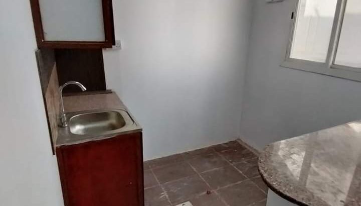ستوديو بالدفنة بالدور الارضي للايجار