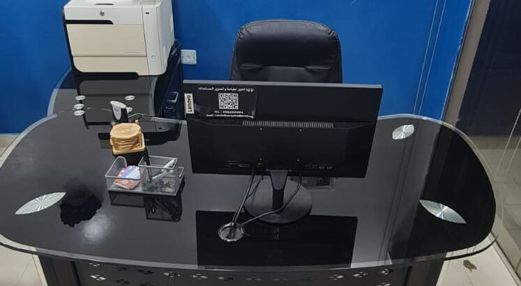 أثاث مكتبي للبيع في مدينة خورفكان للبيع