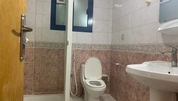 غرفتين للأيجار بعجمان مساحة كبيره