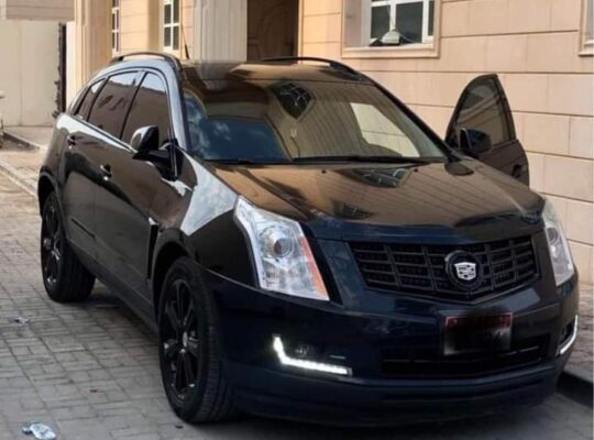 للبيع سيارة كاديلاك 2013 SRX  رقم 1